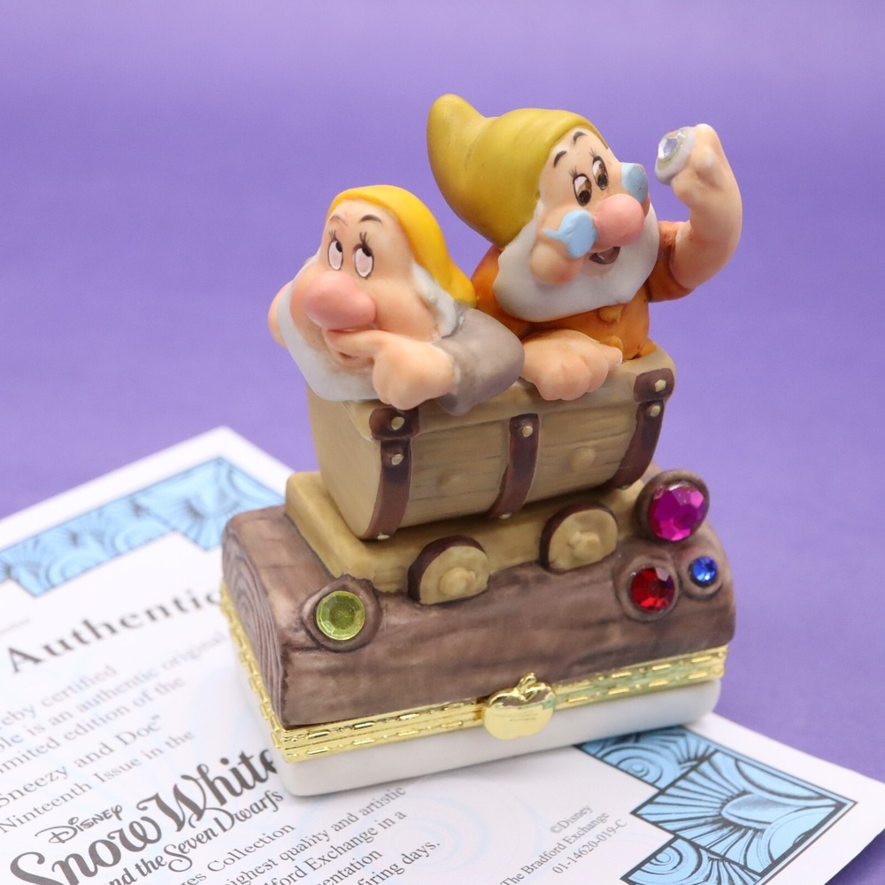 Snow White & 7 Dwarfs SNEEZY AND DOC Limoges Trinket Box Bradford Exchange COA